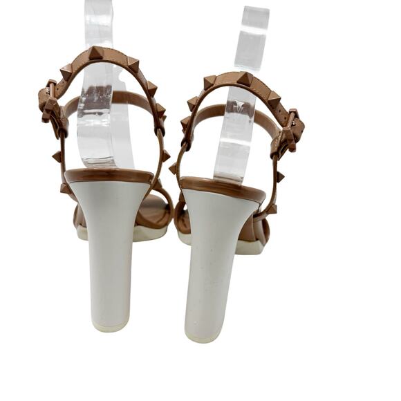 Valentino Rockstud Nude Patent Leather Block Heel Sandals 38.5 Designer Shoes - Picture 4 of 6